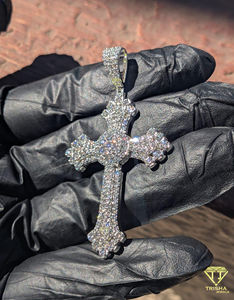 Pendentif Croix Iced Out avec Diamant Moissanite, Charme Religieux de Luxe Hip Hop en Argent pour Hommes et Femmes - Product Image 4