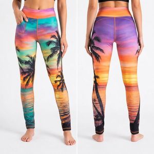 Pantalones de Yoga con Estampado de Palmeras al Atardecer en California, Leggings Deportivos con Estampado Sublimado, Estilo Veraniego para Mujer - Product Image 1