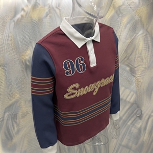 เสื้อฟุตบอลแขนสั้นลายทาง SNOWGRACE คอวี ปักโลโก้ ยูนิเซ็กส์ ผู้ใหญ่ ใส่สบาย ระบายอากาศได้ดี ผ้าโพลีเอสเตอร์ ทรงหลวม - Product Image 2