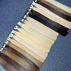 Venta al por mayor de fábrica: Extensiones de cabello natural ondulado vietnamita a granel, colores personalizados con longitud de 10 a 34 pulgadas - Product Image 2