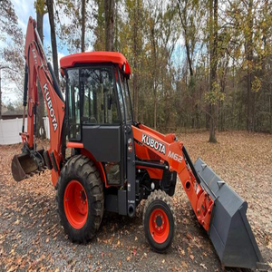 Chargeuse-pelleteuse Kubota M62 62 CV légèrement utilisée avec 62 heures de fonctionnement, moteur et boîte de vitesses en stock - Product Image 1