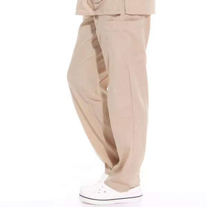 Vente en gros de tenues médicales unisexes sur mesure avec logo personnalisé, uniformes d'infirmière d'hôpital, ensemble de vêtements en coton sergé tricoté de haute qualité, service OEM - Product Image 3