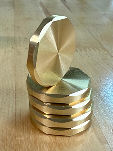 Pièces vierges en laiton usinées CNC, jetons en laiton massif non finis pour gravure personnalisée, estampage, fabrication de pièces de monnaie, articles de collection - Product Image 1