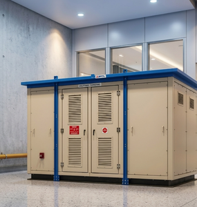 หม้อแปลงไฟฟ้าแบบระบายความร้อนด้วยน้ำมันขนาดกะทัดรัด 1250 kVA 20kV 400V แบบขดลวดทองแดง ผ่านการทดสอบจากโรงงาน พร้อมแผง HT LT - Product Image 3