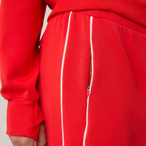 Conjunto Deportivo Rojo para Hombre con Capucha, Chaqueta Corta con Cierre de Media Cremallera, Pantalones Largos Acampanados, Corte Holgado, Estilo Casual para Otoño - Product Image 4