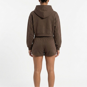 Conjunto de 2 Piezas de Ropa Urbana de Invierno para Mujer con Logotipo Personalizado, Sudadera con Capucha y Pantalones Cortos de Forro Polar, 100% Algodón, Transpirable, de Secado Rápido y Ecológico - Product Image 2