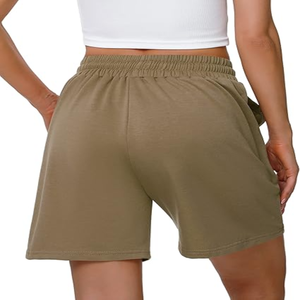 Achetez des shorts pour femmes de haute qualité, au design moderne et personnalisé, avec impression de logo, respirants, en spandex et polyester, séchage rapide - Product Image 4