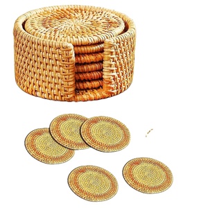 Dessous de verre élégants sous-verres tressés faits à la main pour sous-verres en osier de rotin pour le salon de SCI - Product Image 1