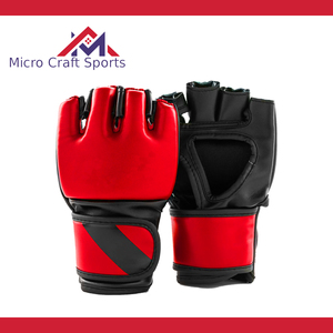 Guantes Profesionales de MMA y Boxeo de Cuero PU con Logotipo Personalizado, Cierre de Seguridad, Antideslizantes, Correa de Muñeca Ajustable, Hechos en Pakistán - Product Image 6