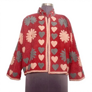 เสื้อแจ็คเก็ตโบโฮบุผ้าฝ้ายสำหรับผู้หญิง ลายปักดอกไม้สไตล์ชนเผ่า ทำมือ อบอุ่นสำหรับฤดูใบไม้ร่วง/ฤดูหนาว ระบายอากาศได้ดี เป็นมิตรกับสิ่งแวดล้อม - Product Image 1