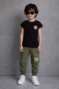 Vêtements pour enfants de marque, vêtements pour garçons, t-shirt à manches courtes en coton mélangé avec ensemble de jogging cargo - Product Image 4