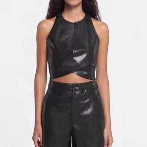 Chaleco de Cuero Impermeable para Mujer al por Mayor OEM - Alta Calidad, Duradero, Suave, Cierre Triple, Estilo Urbano - Product Image 4