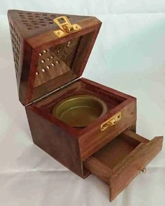 Brûleur de Bakhoor en Bois de Santal Personnalisé, Design Intricate en Cuivre Gravé au Laser, Anti-Odeur, Utilisation Toutes Saisons, Encens Indien Économique FAIZA - Product Image 6