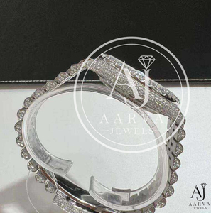 Reloj de Lujo con Incrustaciones de Moissanita y Cuarzo, con Esfera Redonda de Acero Inoxidable, Visualización Analógica con Números Arábigos, para Hombre y Mujer - Product Image 3