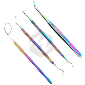 Juego de 4 Raspadores de Sarro Dental de Titanio Multicolor Arcoíris, Instrumentos Médicos para Limpieza e Higiene, con Empaque Protector - Product Image 5