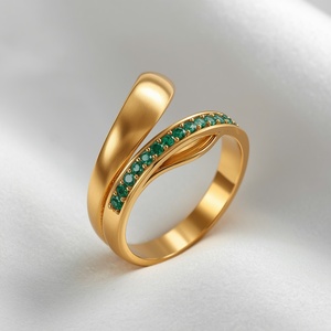 Bague géométrique en or jaune avec pierres précieuses, sertissage en canal, design minimaliste, bijoux de mariage unisexe - Product Image 2