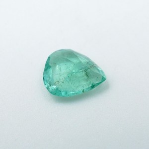 HAYAAT GEMS Esmeralda Zambiana de 0.70ct, Corte Pera Facetado (Corte Esmeralda), Verde (7X6X3MM) para Joyería - Product Image 3