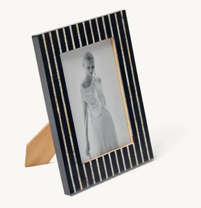 Decorative Handmade Horn Photo Frame Eco-friendly Design Deep Earthy Tones for Rooms Natural Materials Textures <b>Rustic</b> Themes - Product Image 4