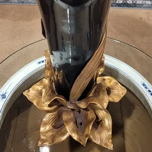 Vase à fleurs décoratif en fer forgé fait main pour maisons contemporaines – Décoration intérieure de luxe haut de gamme - Product Image 3