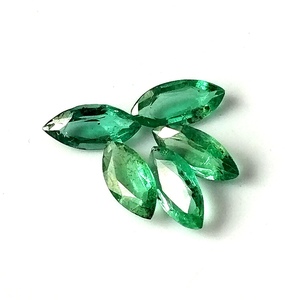 Lot de pierres précieuses d'émeraude naturelle du Zambie, 1,80 carat, taille calibrée 8x3,5 mm, coupe marquise, facettées, translucides, pierres lâches, 5 pièces - Product Image 2