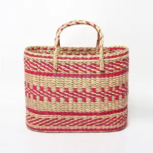 पिकनिक, खरीदारी, ग्रीष्मकालीन बैग 2024 के लिए डिज़ाइन रंगीन जल जलकुंभी बैग, हैंडल के साथ लेडी बैग वियतनाम में निर्मित
