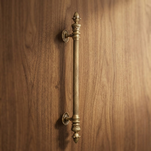 Manija de Puerta de Latón Sólido de Primera Calidad HI SAFE Luxor |   Manija de Entrada de Alta Resistencia con Acabado PVD Moderno, Tamaño Personalizado para Puerta Principal - Product Image 4