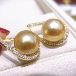 Pendientes Colgantes de Plata de Ley S925 con Perlas de Agua Dulce de 11-10 mm, Versátiles, con un Brillo Intenso, Frescura Natural que se Mantiene Durante Todo el Día - Product Image 4