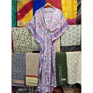 Kaftán de Seda Estampado para Mujer, Traje de Baño Elegante para Usar en Resorts - Product Image 1