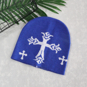 Bonnet en tricot unisexe avec motif brodé en croix, style streetwear, bonnet d'hiver 56-58 cm, matière acrylique, tenue décontractée - Product Image 4