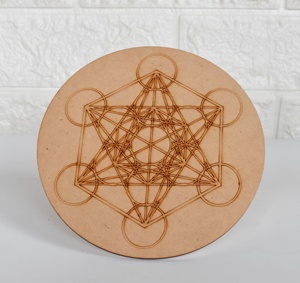Nueva Llegada: Tabla de Madera Metatron de Excelente Calidad, Ligera, Grabada y Hecha a Mano, la Más Vendida - Product Image 2