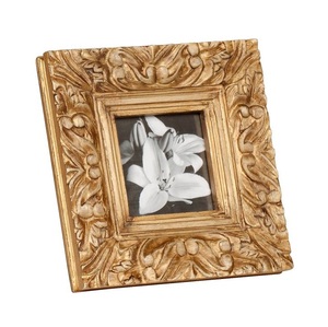 Cadres photo en bois de famille, conçus pour préserver les souvenirs intergénérationnels avec une texture authentique et une distinction durable - Product Image 6