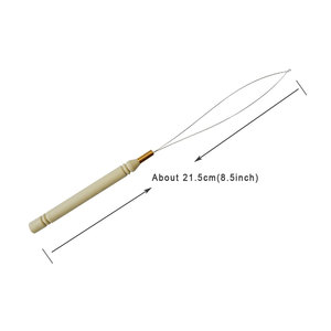 Kit d'extension capillaire avec micro-anneaux doublés de silicone, pinces à cheveux à trois trous, fil à coudre, aiguille à boucle et tire-fil - Product Image 4