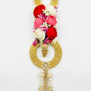 Guirlande élégante de fleurs roses et rouges perlées avec anneaux dorés et pompons de perles pour la décoration de porte d'entrée, mur, Pooja, festival, mariage - Product Image 2