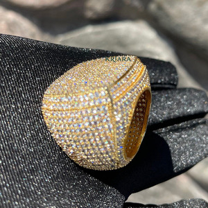 Bague Cocktail en Argent 925 Plaqué Or 18K avec Moissanite Taille Brillant, Sertissage Pavé, Micro-Incrustation Géométrique, Luxe, Unisexe, Cadeau de Mariage - Product Image 3