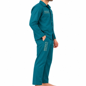 Traje de dormir de color personalizado para hombre con camisa con botones en la parte delantera y pantalones a juego, diseño de manga larga, ropa de dormir clásica - Product Image 3