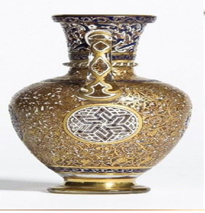 Jarrón marrón tierra decorado con vibrantes motivos florales en forma de estrella en turquesa y rojo. Disponible a precios de mayorista. - Product Image 2