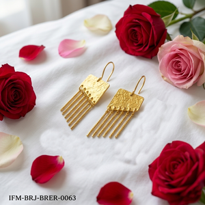 Pendientes Geométricos de Latón Hechos a Mano, Rectángulos Texturizados, Cadenas Finas Colgantes, Chapado en Oro, Acabado Resistente al Deslustre, Regalo - Product Image 6