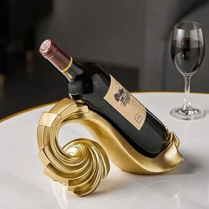 Soporte de metal personalizado con forma de caballo para botellas de vino, decoración premium para el hogar y bar. - Product Image 3