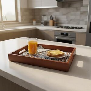 Plateau de service en bois au design floral moderne avec doublure à motifs, multifonctionnel pour le petit-déjeuner, les collations, la présentation à la maison, en cuisine ou pour un baptême - Product Image 1