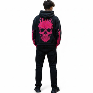 Sudadera con capucha de streetwear personalizada Up Felt para hombre, con gráfico de esqueleto y mariposa en rosa, de forro polar negro grueso y mangas con efecto llama. - Product Image 4