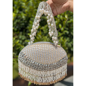 กระเป๋าทรงรีประดับลูกปัดทำมือระดับพรีเมียม พร้อมลวดลายหินประณีตและหูหิ้วด้านบนประดับมุกสุดโดดเด่น - Product Image 3