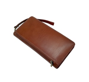 Castello กระเป๋าสตางค์หนัง RFID มีซิปใส่พาสปอร์ตและบัตรประชาชนแบบถือพาสเวิร์ดพร้อมสายคล้องข้อมือขนาดครอบครัวต่ำสีน้ำตาลดำ - Product Image 1