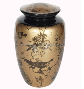 Urna Funeraria Moderna Hecha a Mano de Latón y Metal con Diseño de Lunares para Uso en Mesa - Product Image 3