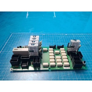 Module d'alimentation RF SCREEN RF-P01A, utilisé comme pièce détachée pour équipement semi-conducteur d'époque - Product Image 1