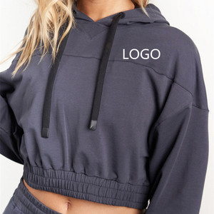 Ensemble sweat à capuche et pantalon de jogging pour femme, personnalisé avec broderie de patchs, coupe courte, oversize, effet usé, délavé à l'acide, zippé - Product Image 5