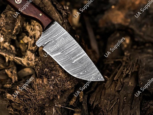 มีดสกินเนอร์เหล็กดามัสกัสคมกริบ ขนาด 8 นิ้ว ปลายแหลม สำหรับพกพา EDC ใช้ในยุทธวิธีและเอาตัวรอด ด้ามไม้พะยูง มีรูสำหรับสายคล้อง ขายดี - Product Image 3