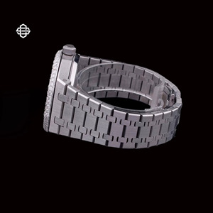 Reloj de Lujo para Hombre, Estilo Hip-Hop, Analógico de Cuarzo, Correa de Acero Inoxidable, Esfera Azul, Bisel con Diamantes Moissanite, Cristal Templado, Cronómetro - Product Image 4