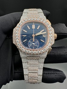 Montre de luxe en acier inoxydable, cadran bleu, incrustée de diamants, mouvement à quartz, affichage de la date, analogique, fermoir déployant, 41 mm, index numériques - Product Image 1