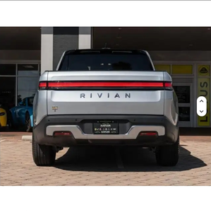 Camionnette double cabine Rivian R1T d'occasion, titre propre - Product Image 4