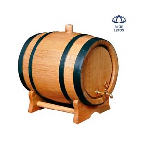Baril en bois de chêne écologique, durable et fait main, pour le stockage du vin et la décoration rustique - Product Image 1